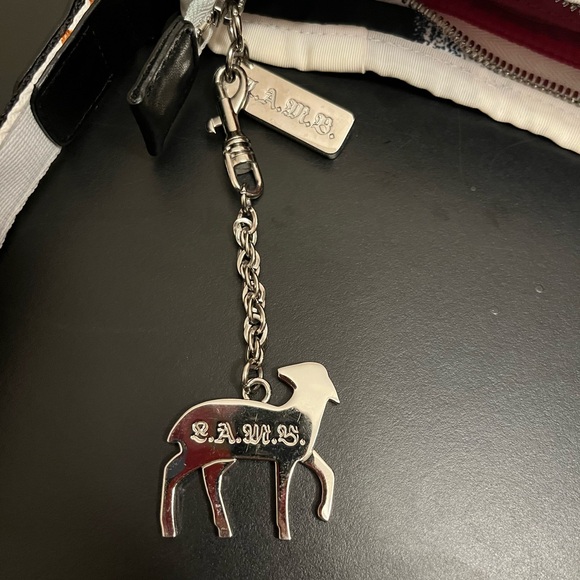 Gwen Stefani - LAMB for LeSportsac Lamb Crossbody Bag - Picture 11 of 11